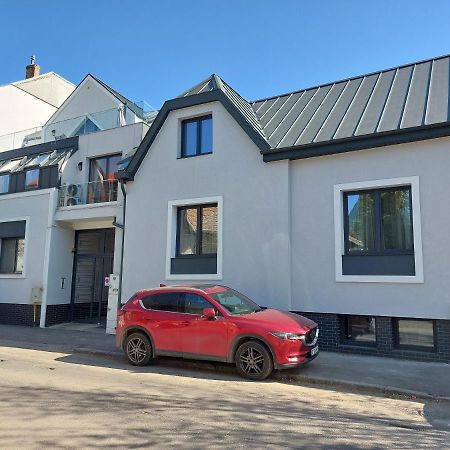 Mandarin Premium Apartments Targu-Mures Bagian luar foto