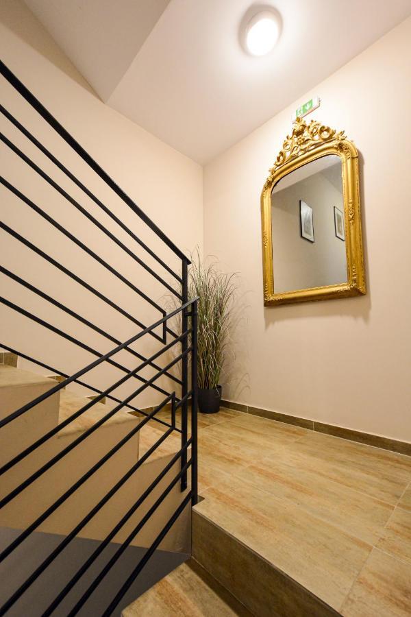 Mandarin Premium Apartments Targu-Mures Bagian luar foto