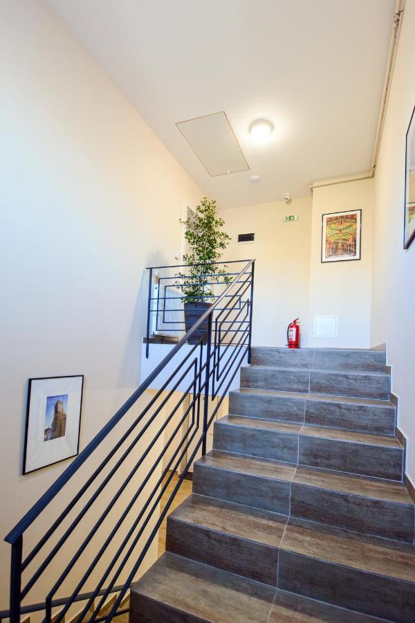 Mandarin Premium Apartments Targu-Mures Bagian luar foto